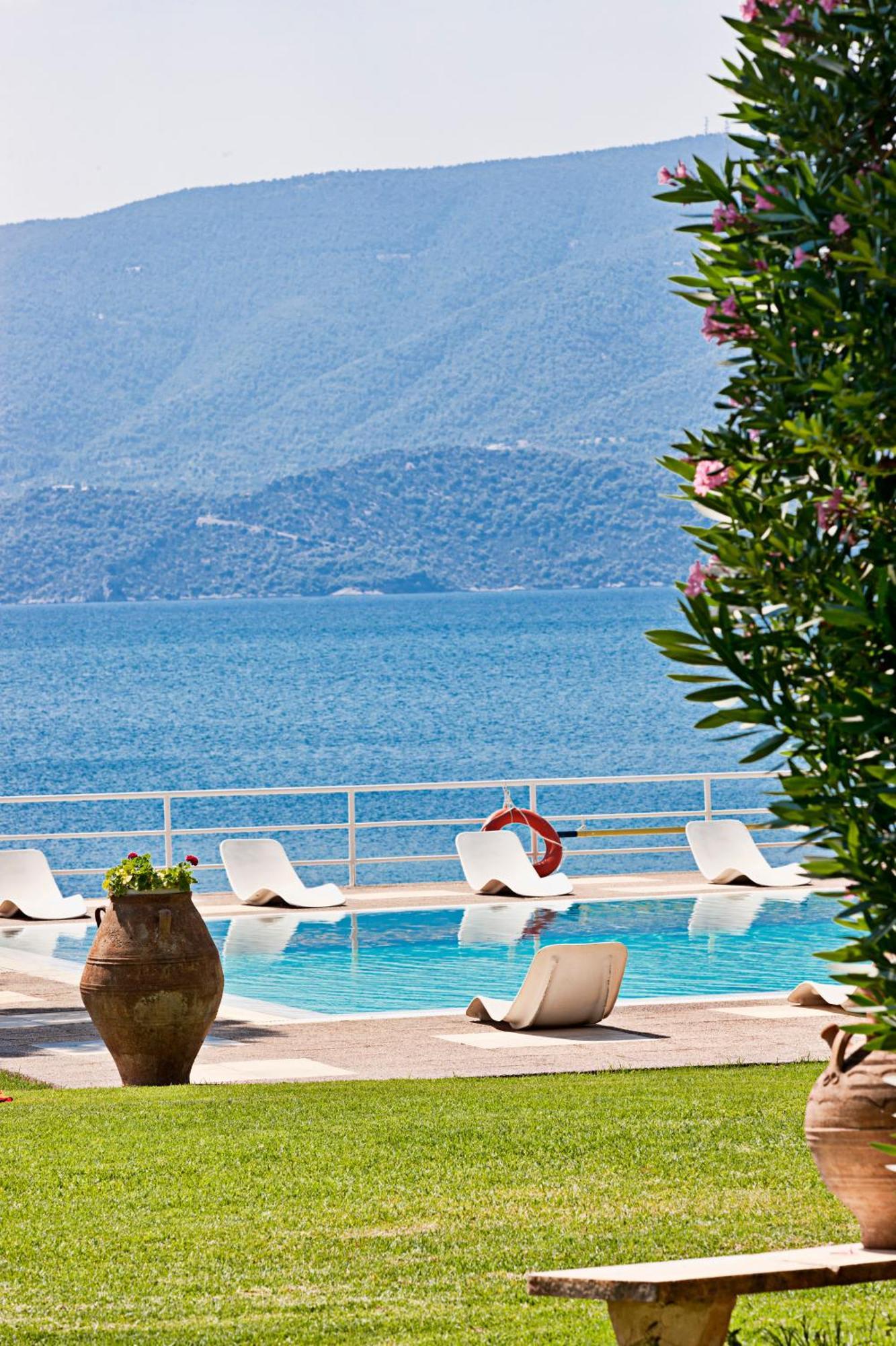 Kalamaki Beach Resort Isthmia Esterno foto