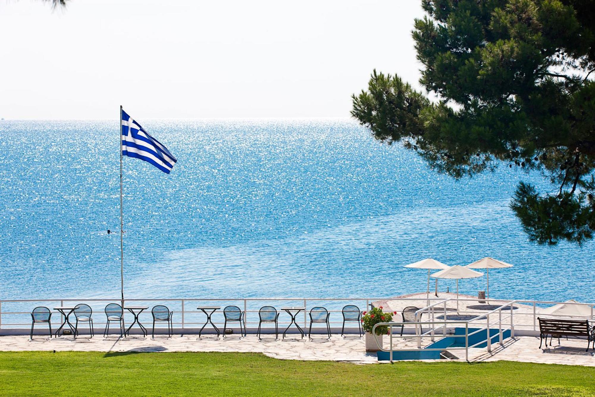 Kalamaki Beach Resort Isthmia Esterno foto
