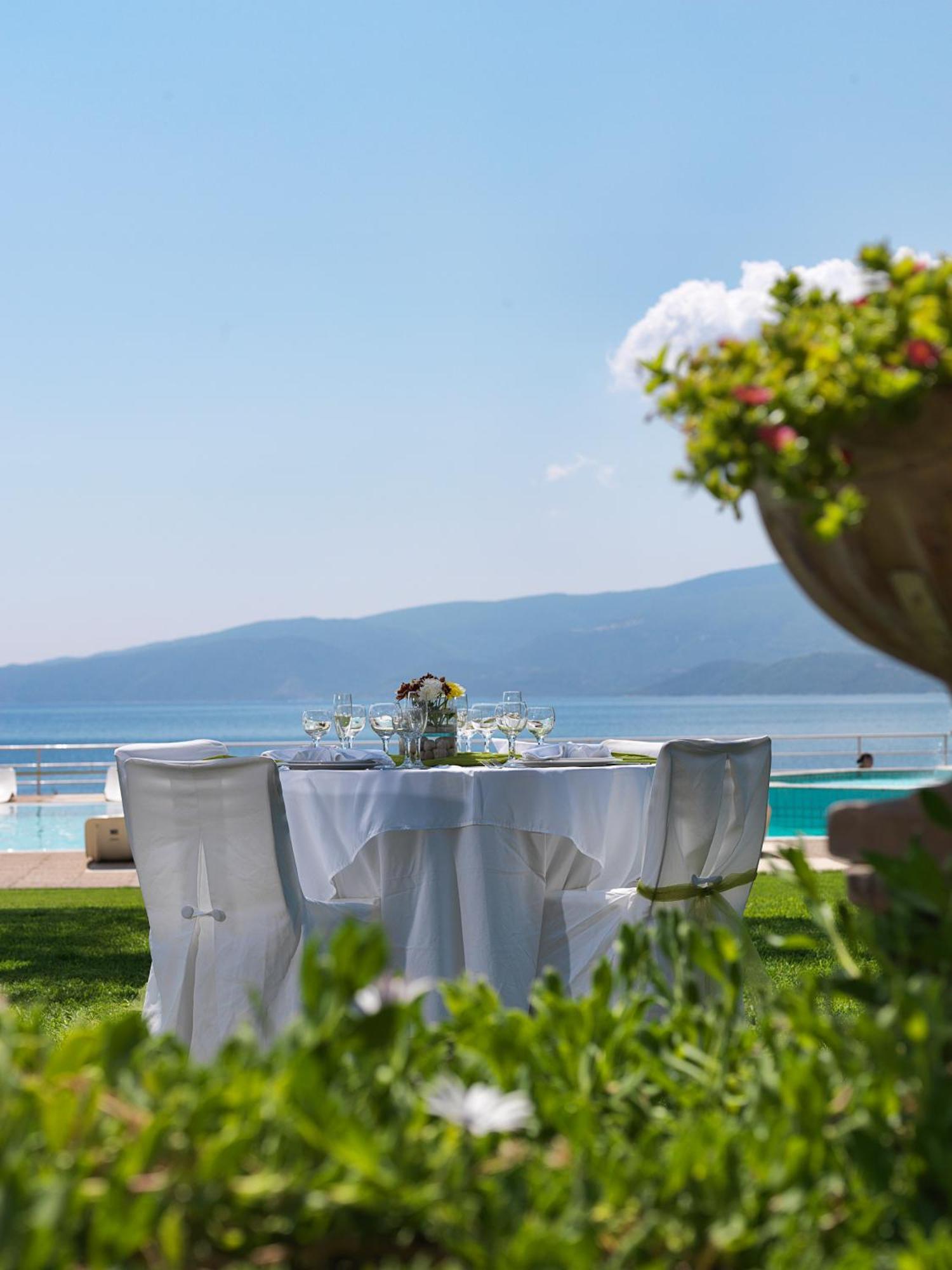 Kalamaki Beach Resort Isthmia Esterno foto